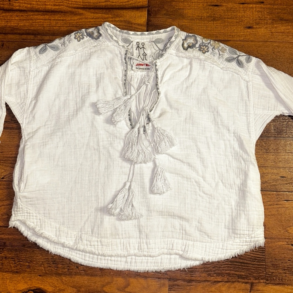 Johnny Was ~ Small ~ White W/Silver & Gray Floral Embroidery Triple Tassel Top - Picture 3 of 16
